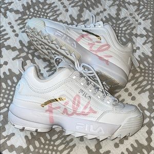 Fila Women's Disruptor II Script Low Top Pull